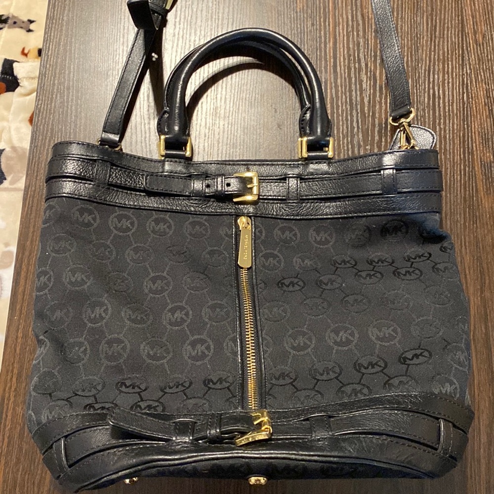 Michael Kors Black Bucket Bag